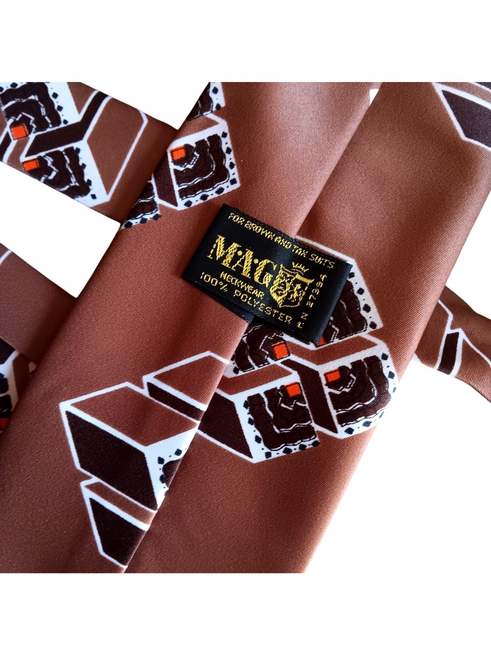 True Vintage Necktie 1970's Mens Brown Tie Geometric 3D Cube 54" Polyester
